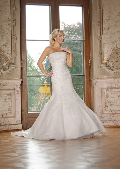 Fit Flare Brautkleid b48 883